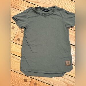 Beau Hudson Boys Olive Green T-Shirt with Patch size 6